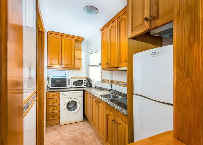 Marinasunbeach Ramon Gallud 166 * 또레비에하